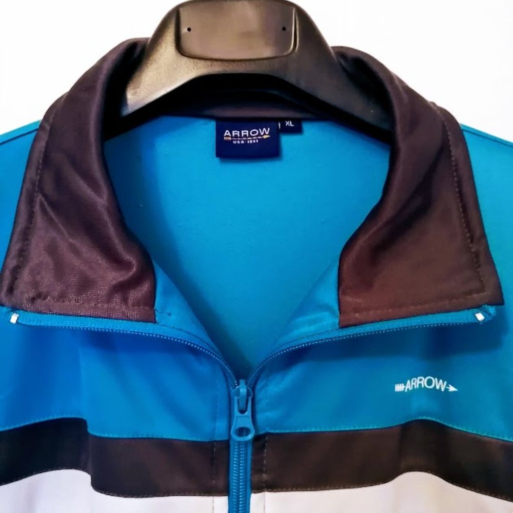 Arrow Sweatshirt Blue Size XL